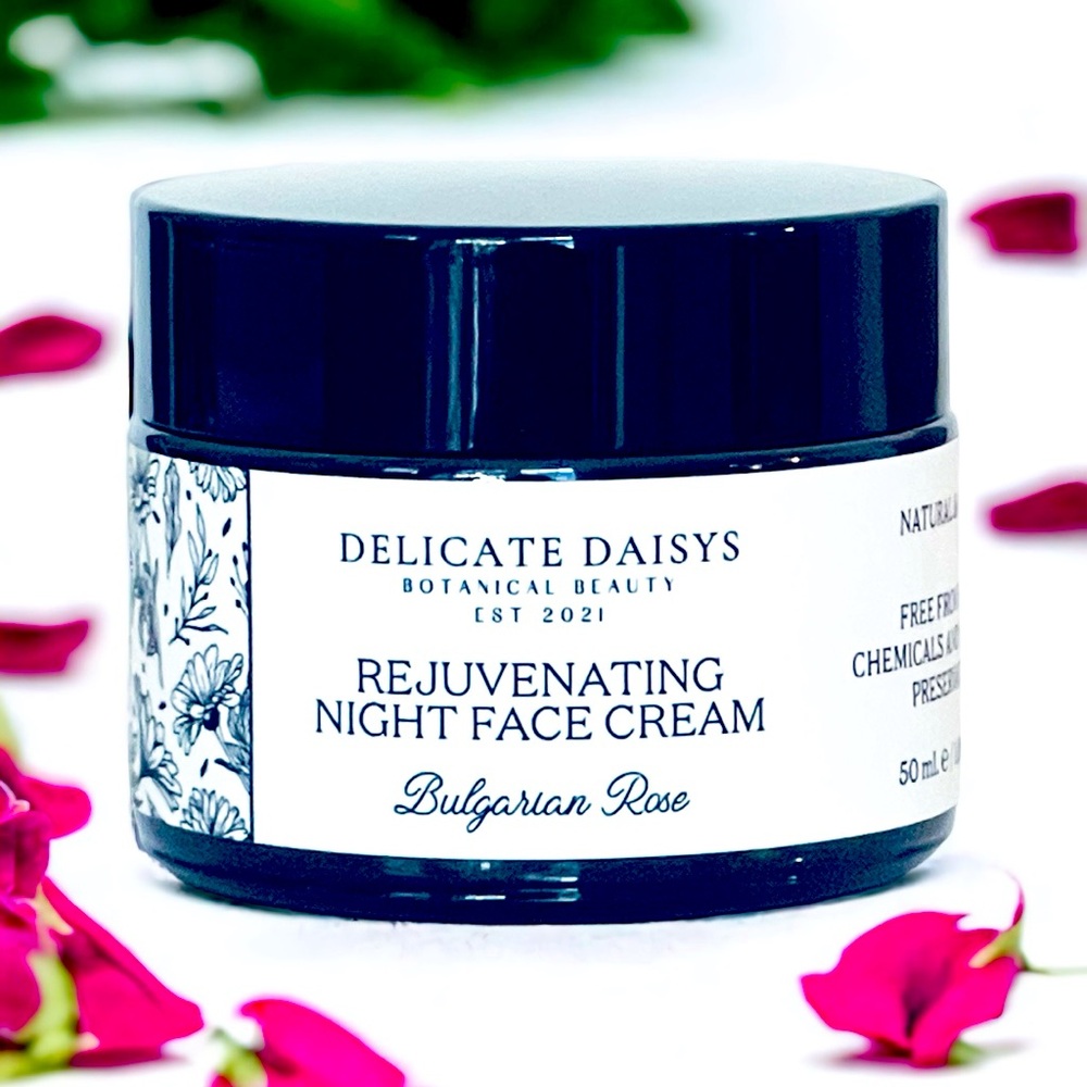 Delicate Daisys Botanical Beauty Rejuvenating Night Face Cream. Never Opened.